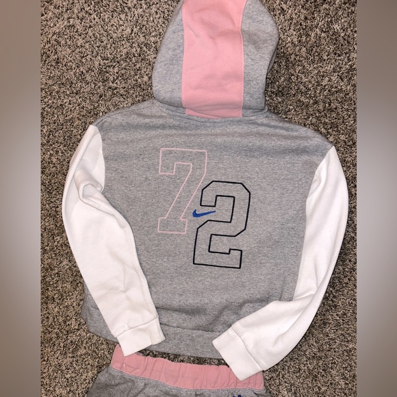 Nike girls Hoodie and shorts matching outfit, Size Large - Picture 8 of 16